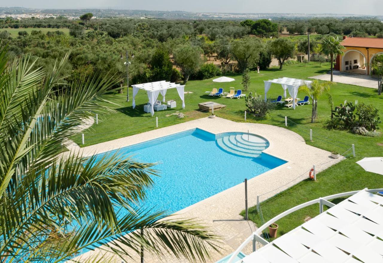 Amaregold Tenuta La Baronessa Resort トゥーリエ エクステリア 写真